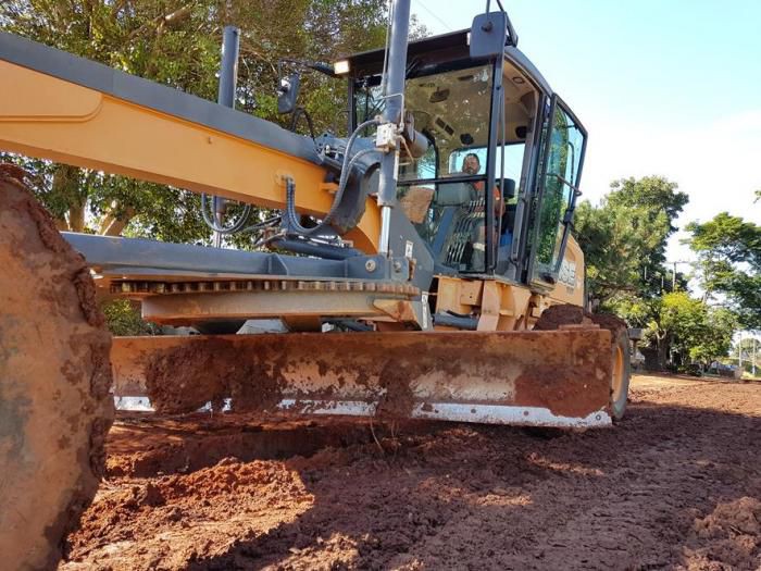 Obras de asfalto no Jardim dos Pinheiros continuam em diversas vias do bairro